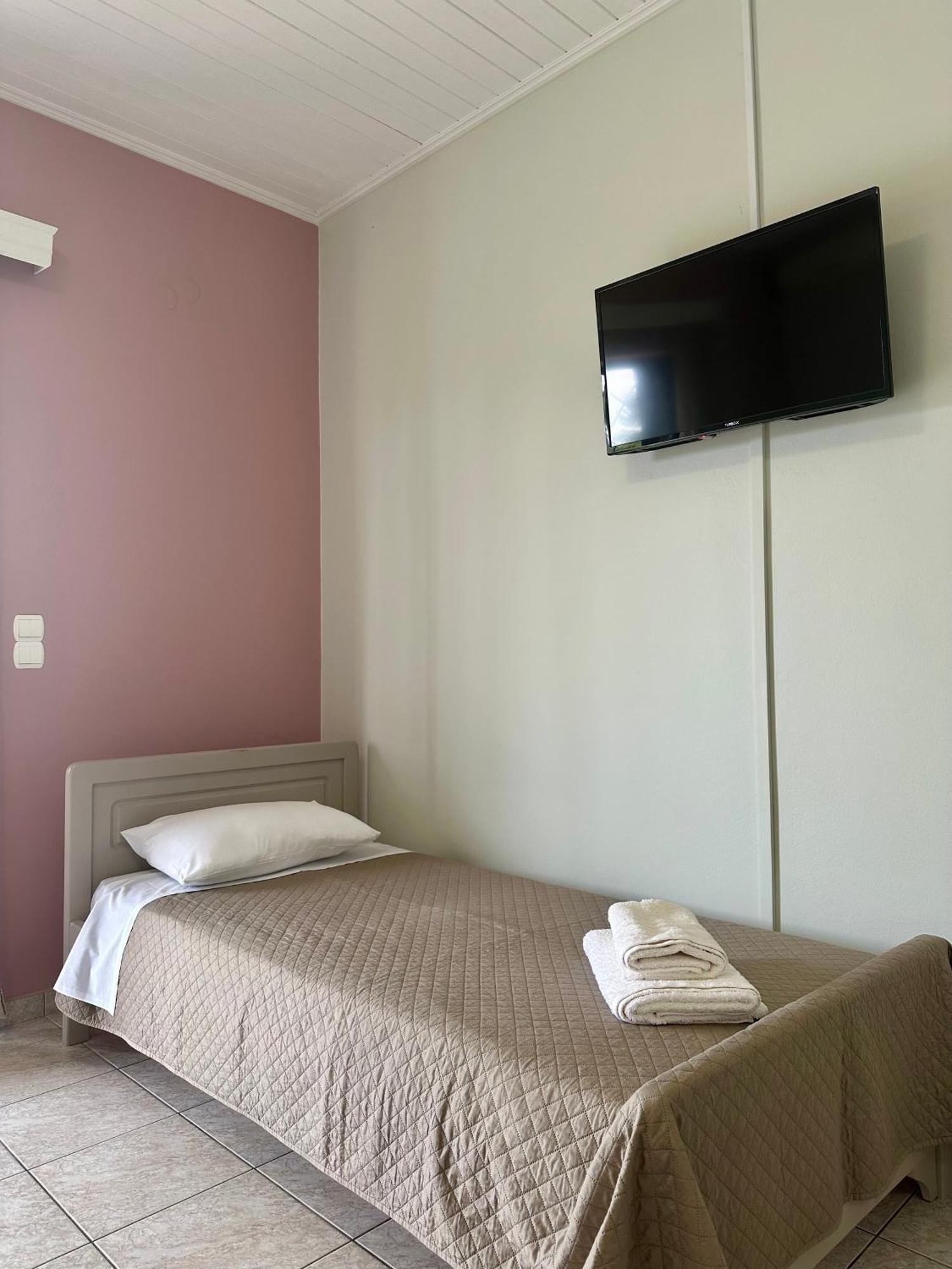 Odysseas Rooms Kalo Nero 外观 照片