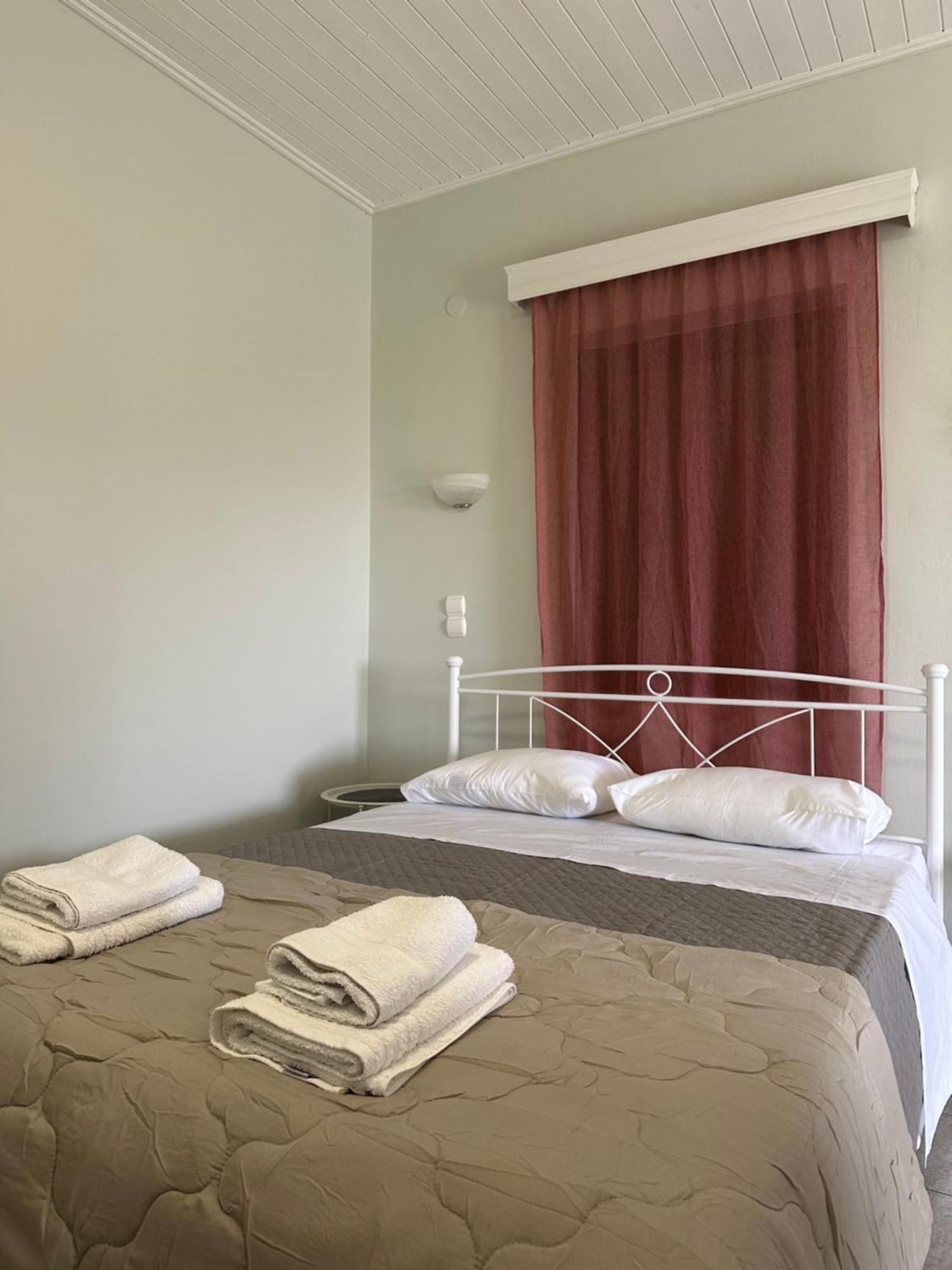 Odysseas Rooms Kalo Nero 外观 照片